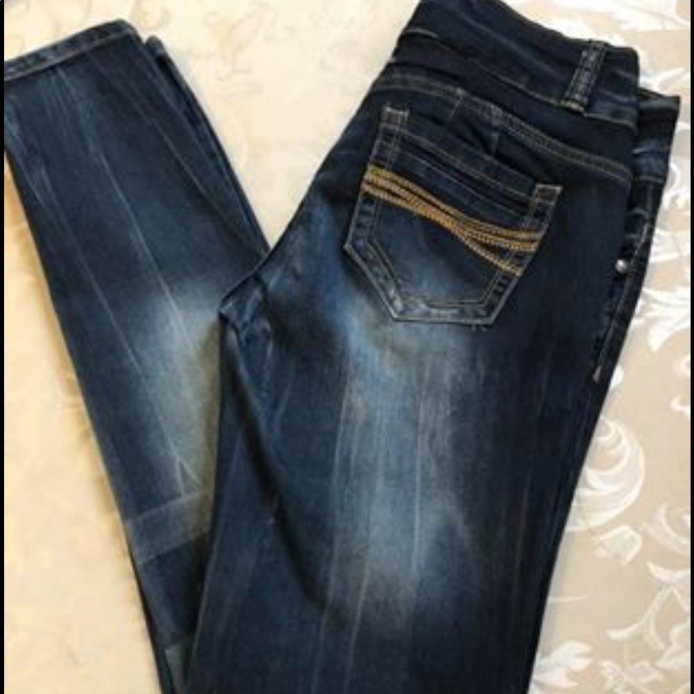 Jeans - Picture 2 of 3